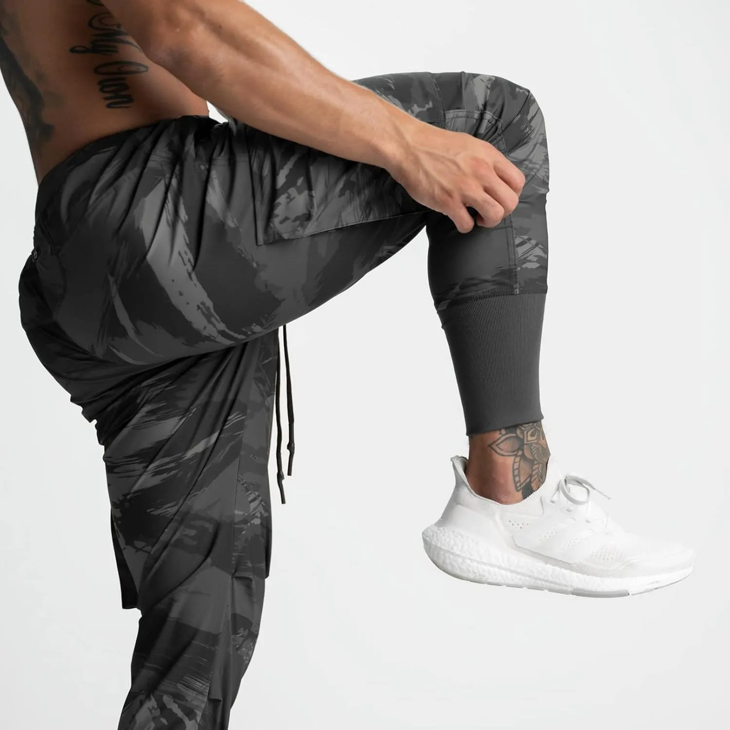 BOOMLEMON Mens Slim Cargo Jogger Pants Lightweight Workout Track Pants Athletic Gym Running Sweatpants with Pockets